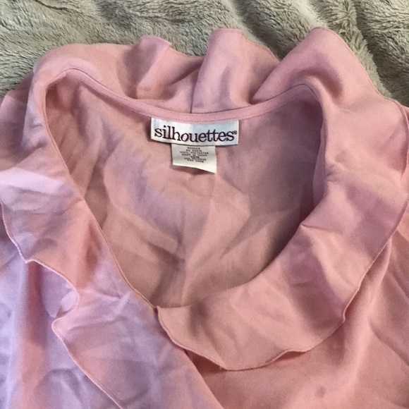 Light pink ruffle blouse 18 3/4 sleeve button up shirt fitted bust Silhouettes - Picture 3 of 7